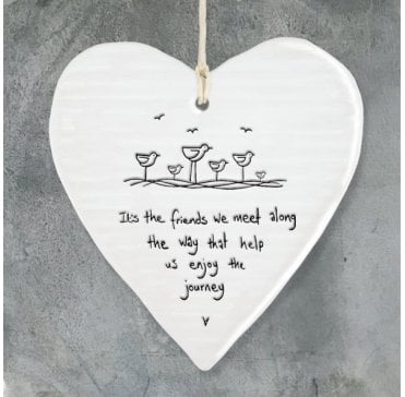 Porcelain Wobbly Heart - Friends we meet