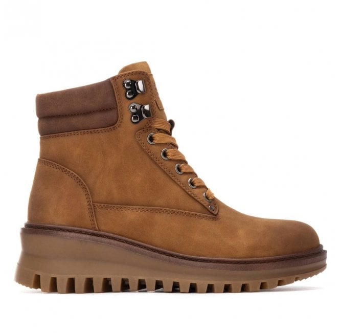 REFRESH Lace Up Wedge Boots - Camel